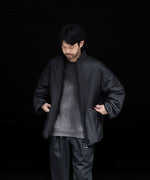 画像をギャラリービューアに読み込む, 【paratrait】MEMBRANE SHELL PUFF BLOUSON - BLACK
