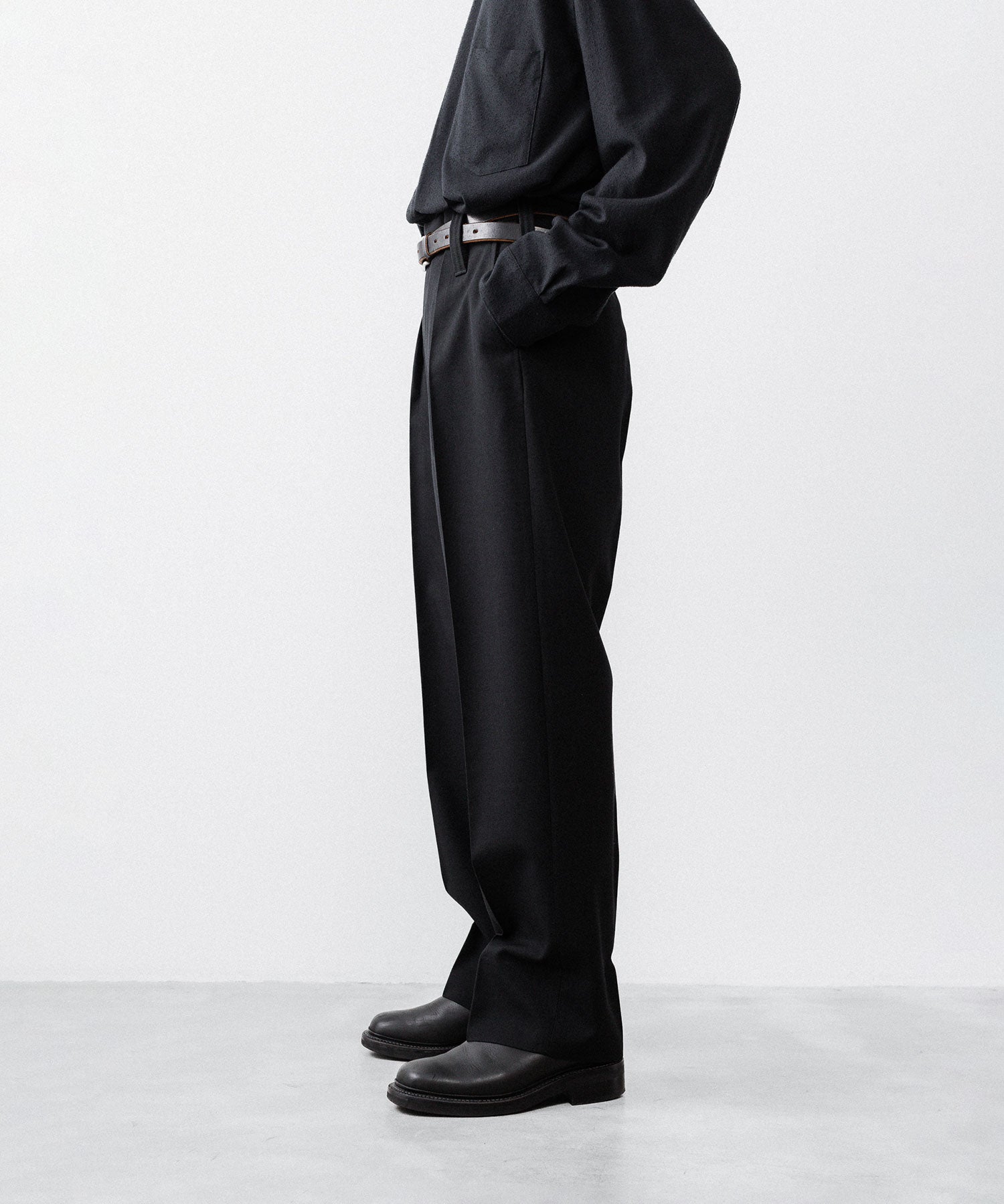 INTÉRIM インテリム MILITARY WOOL SERGE 1-TUCK FRENCH ARMY WIDE TAPERED TROUSERのBLACK 公式通販サイトsession福岡セレクトショップ