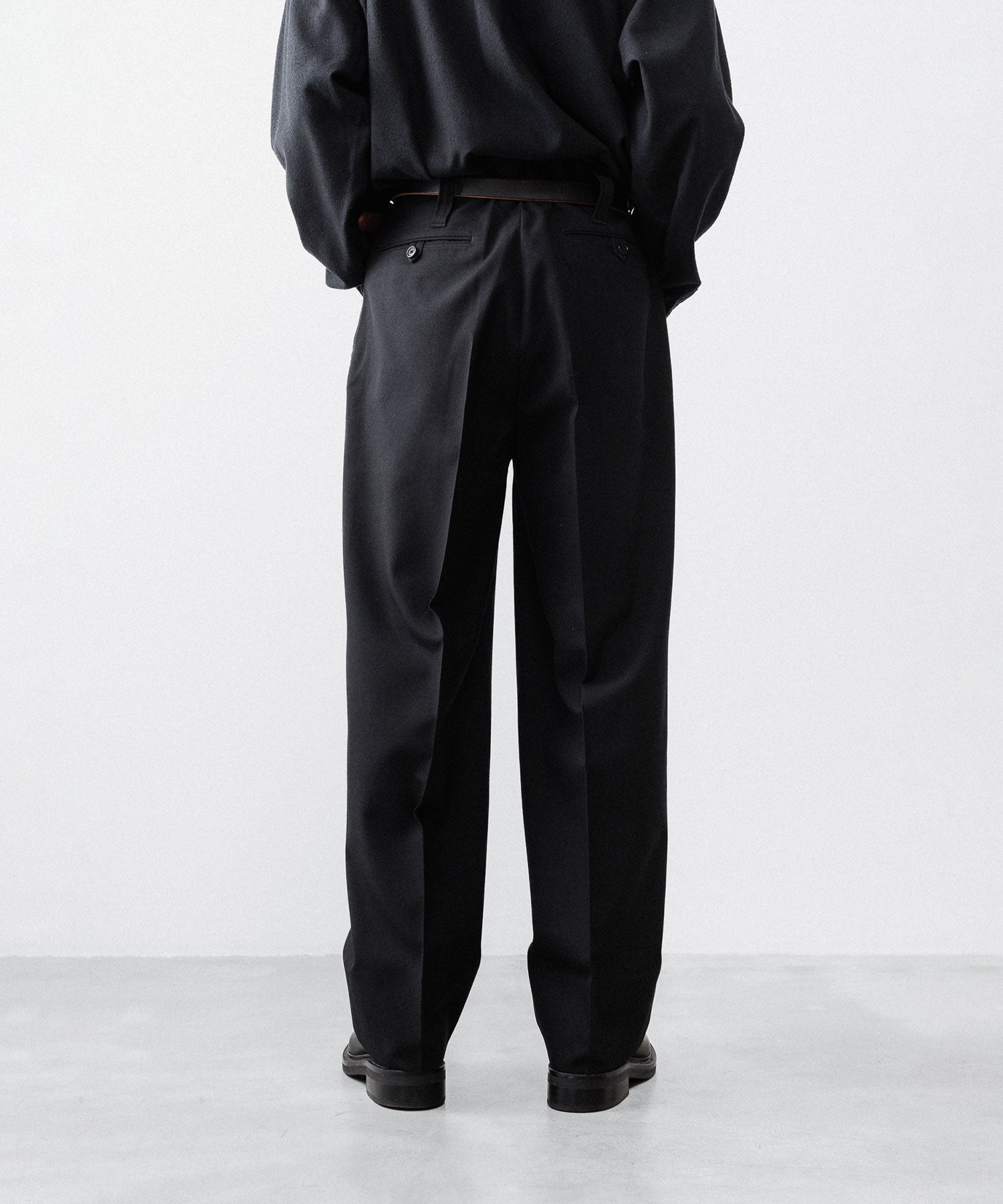 INTÉRIM インテリム MILITARY WOOL SERGE 1-TUCK FRENCH ARMY WIDE TAPERED TROUSERのBLACK 公式通販サイトsession福岡セレクトショップ