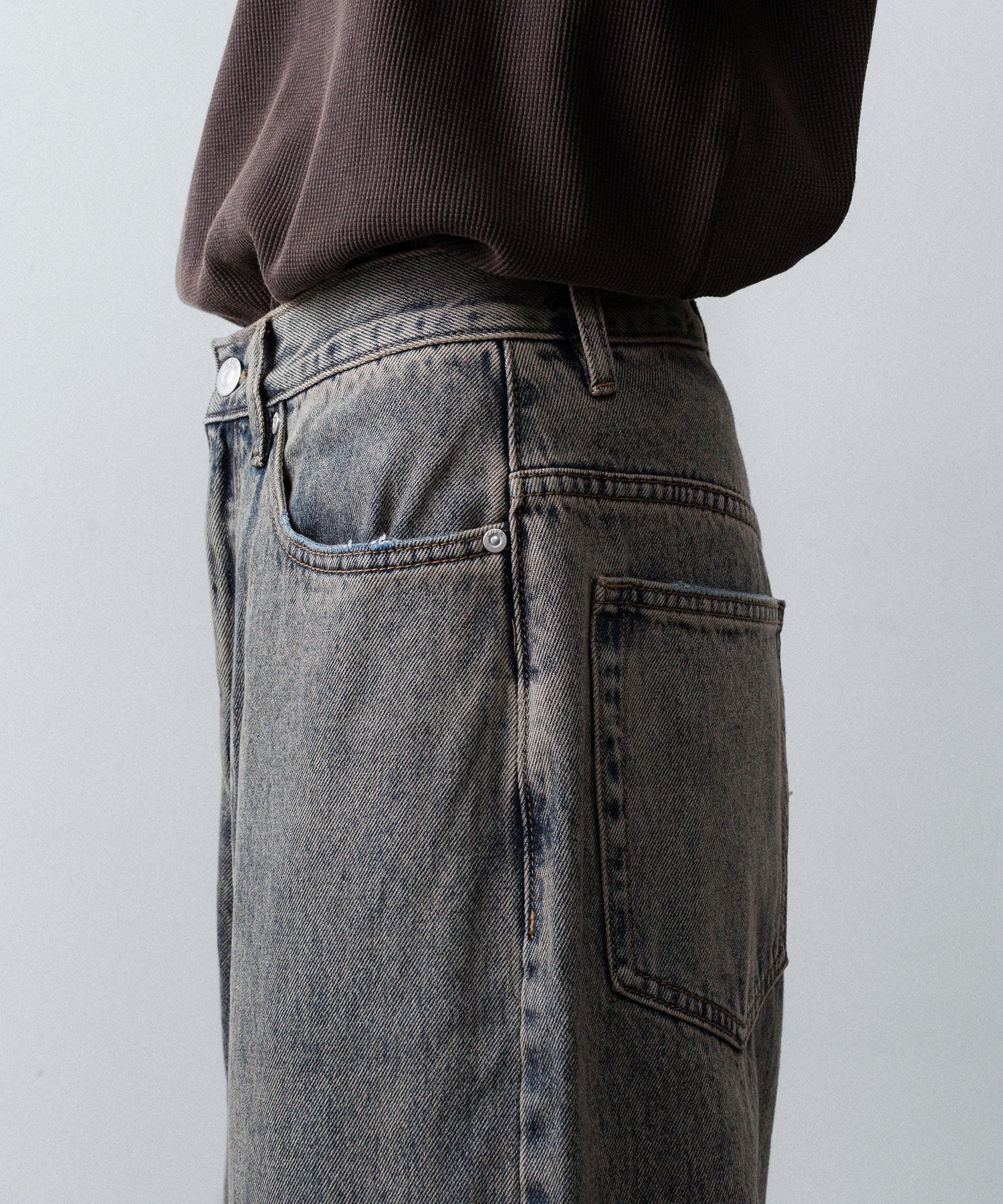 【CODA】GREY ACID WASH EXTENDED CUT LUFT JEANS - GREY ACID WASH