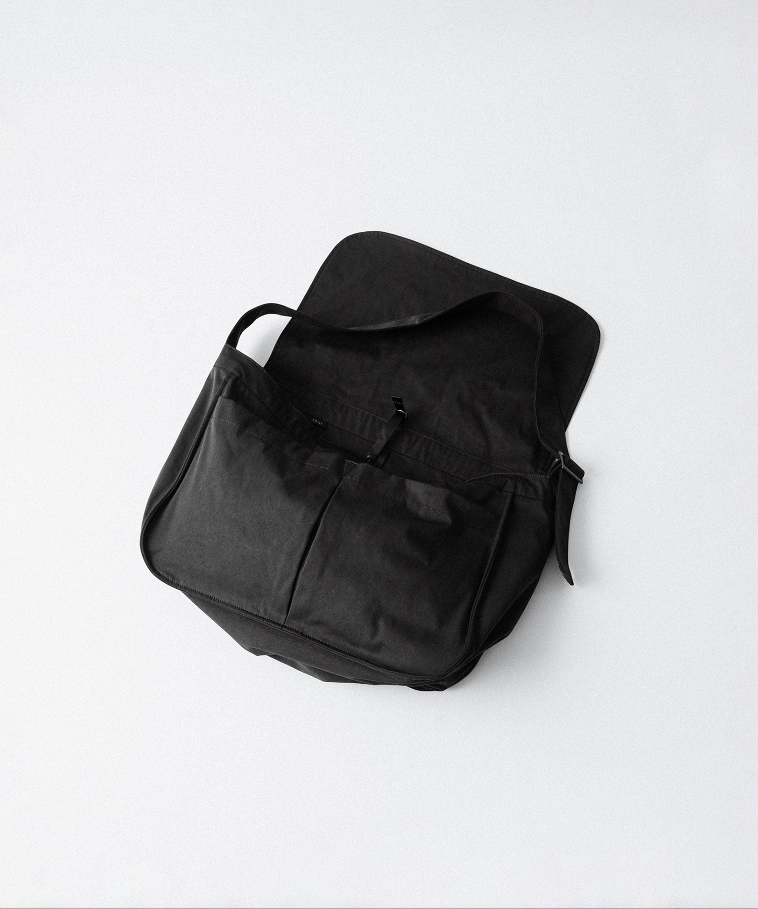 KaILI - カイリ】TRANSFORM BAG L - BLACK | 公式通販サイト session