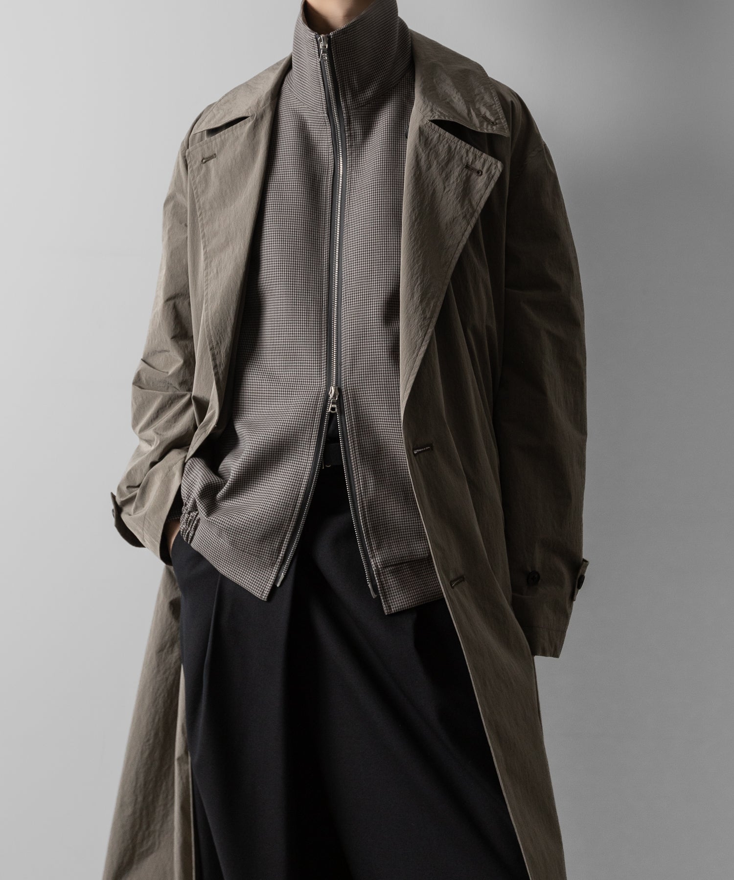 ssstein(シュタイン)のWINDPROOF NYLON DOUBLE BREASTED COAT - TAUPE 公式通販サイトsession福岡セレクトショップ