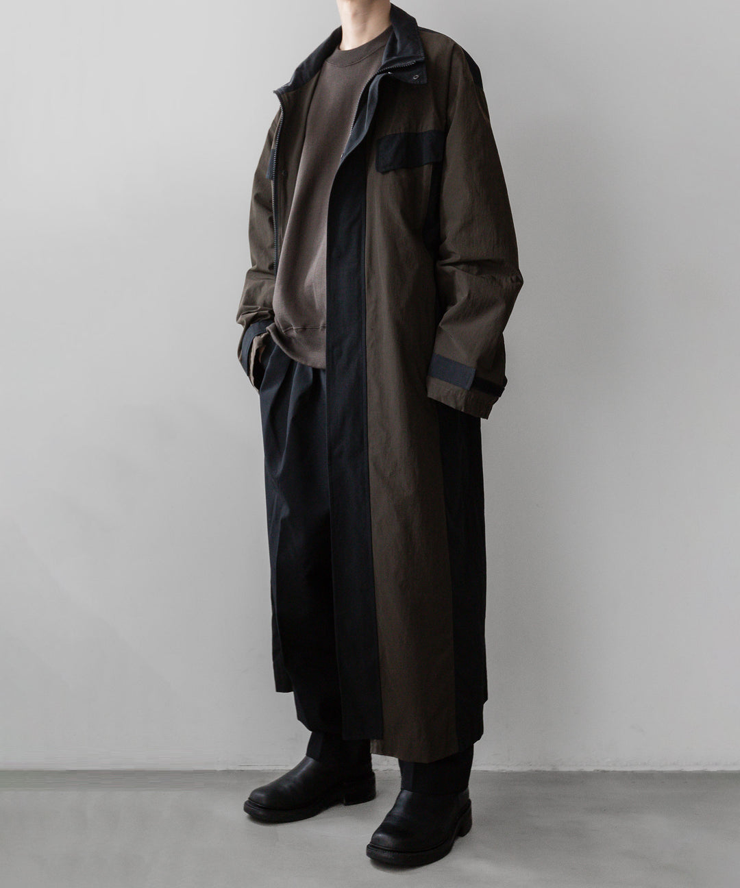 stein(シュタイン)の23AWコレクションOVERSIZED UNTWISTED YARN SWEAT LS のMILITARY KHAKI