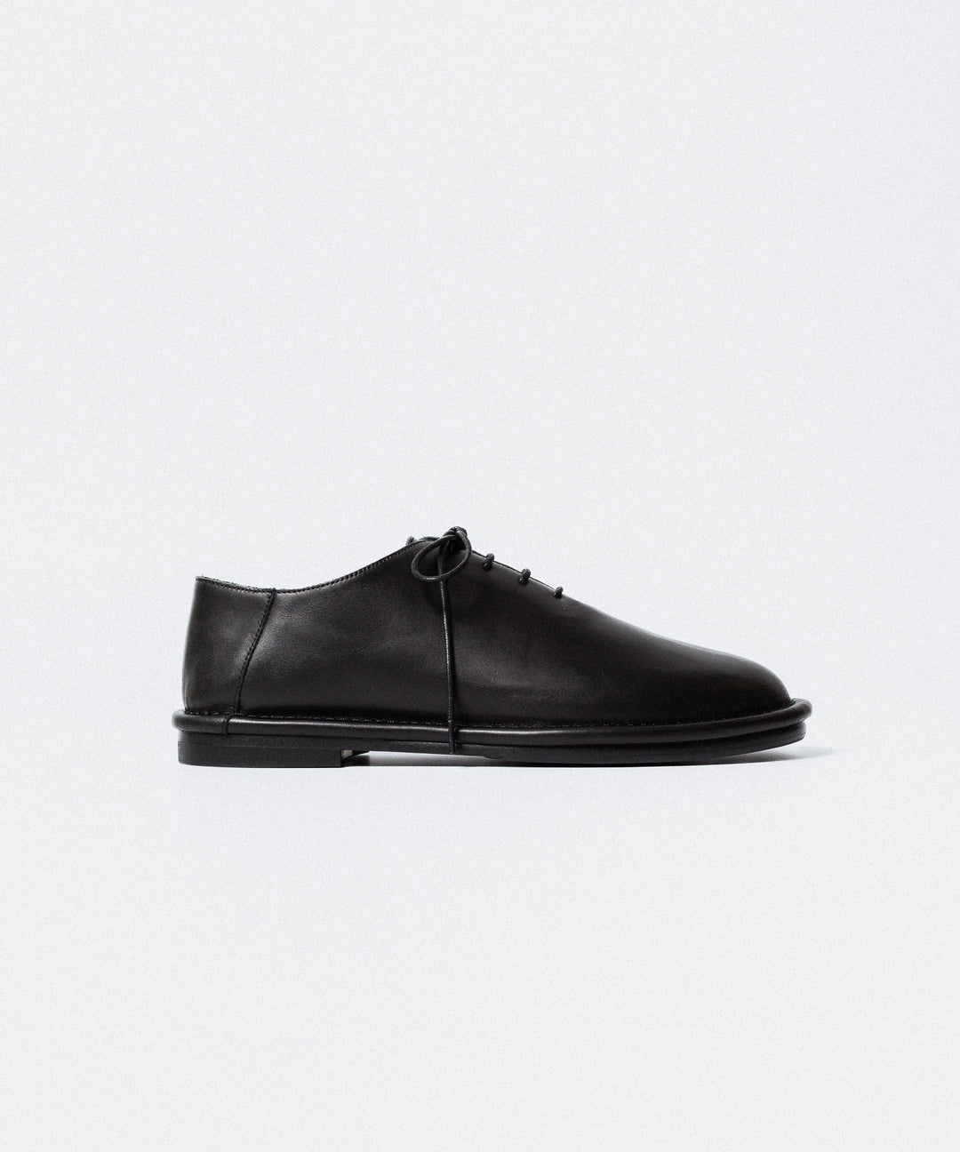ATTACHMENT アタッチメントのCOW LEATHER BABOUCHE - BLACKの公式通販サイトsession福岡セレクトショップ
