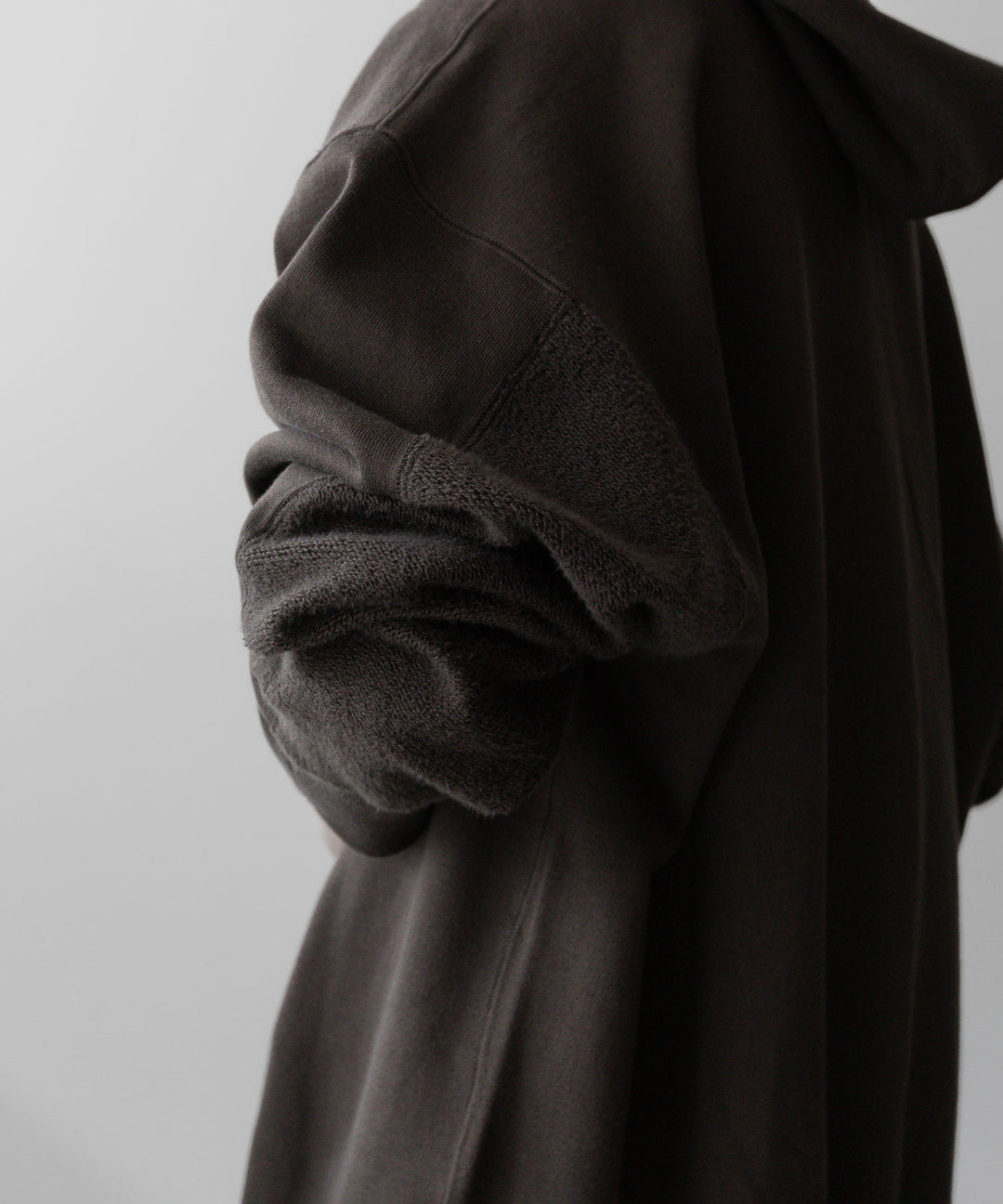 stein(シュタイン)の23AWコレクションOVERSIZED UNTWISTED YARN SWEAT HOOD LSのMILITARY KHAKI