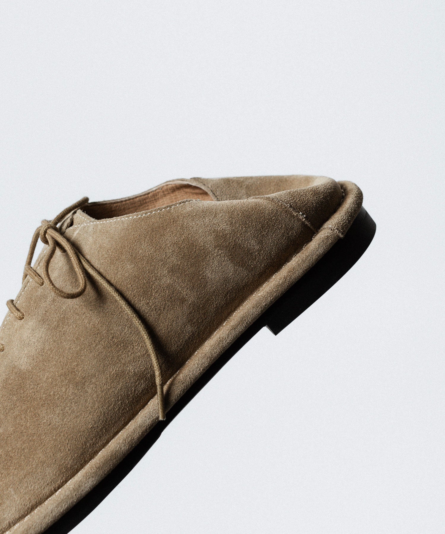 ATTACHMENT アタッチメントのCOW LEATHER SUEDE BABOUCHE - BEIGEの公式通販サイトsession福岡セレクトショップ