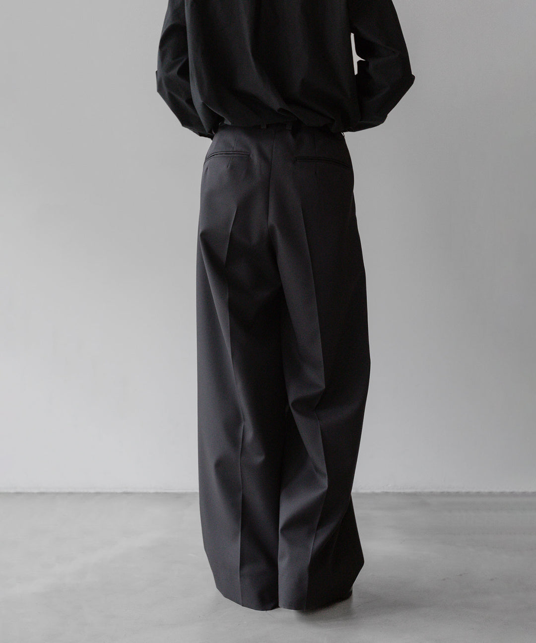ssstein シュタインのEXTRA WIDE TROUSERS DARK CHARCOAL公式通販サイトsession福岡セレクトショップ
