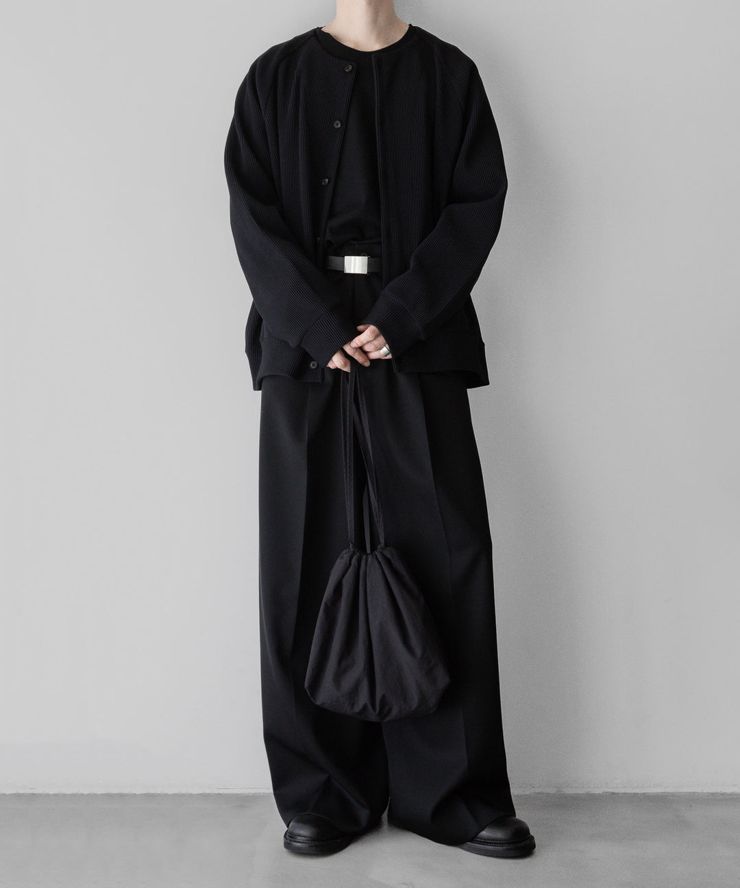 【stein】ssstein シュタインのGRADATION PLEATS CARDIGANのBLACK　 公式通販サイトsession福岡セレクトショップ