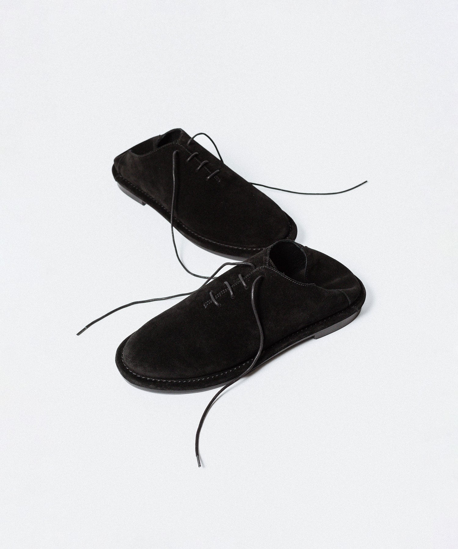 ATTACHMENT アタッチメントのCOW LEATHER SUEDE BABOUCHE - BLACKの公式通販サイトsession福岡セレクトショップ