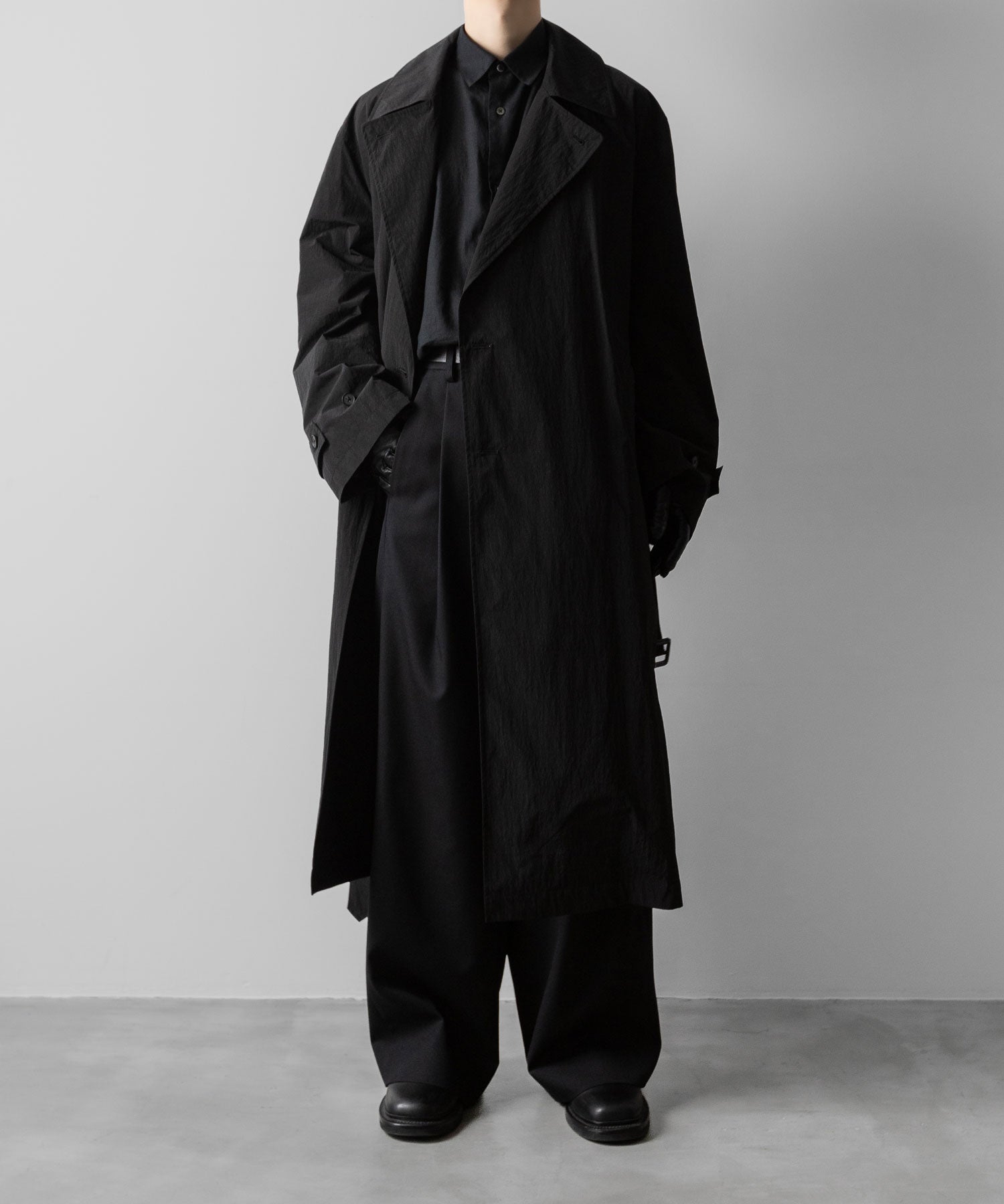 ssstein(シュタイン)のWINDPROOF NYLON DOUBLE BREASTED COAT - BLACK 公式通販サイトsession福岡セレクトショップ