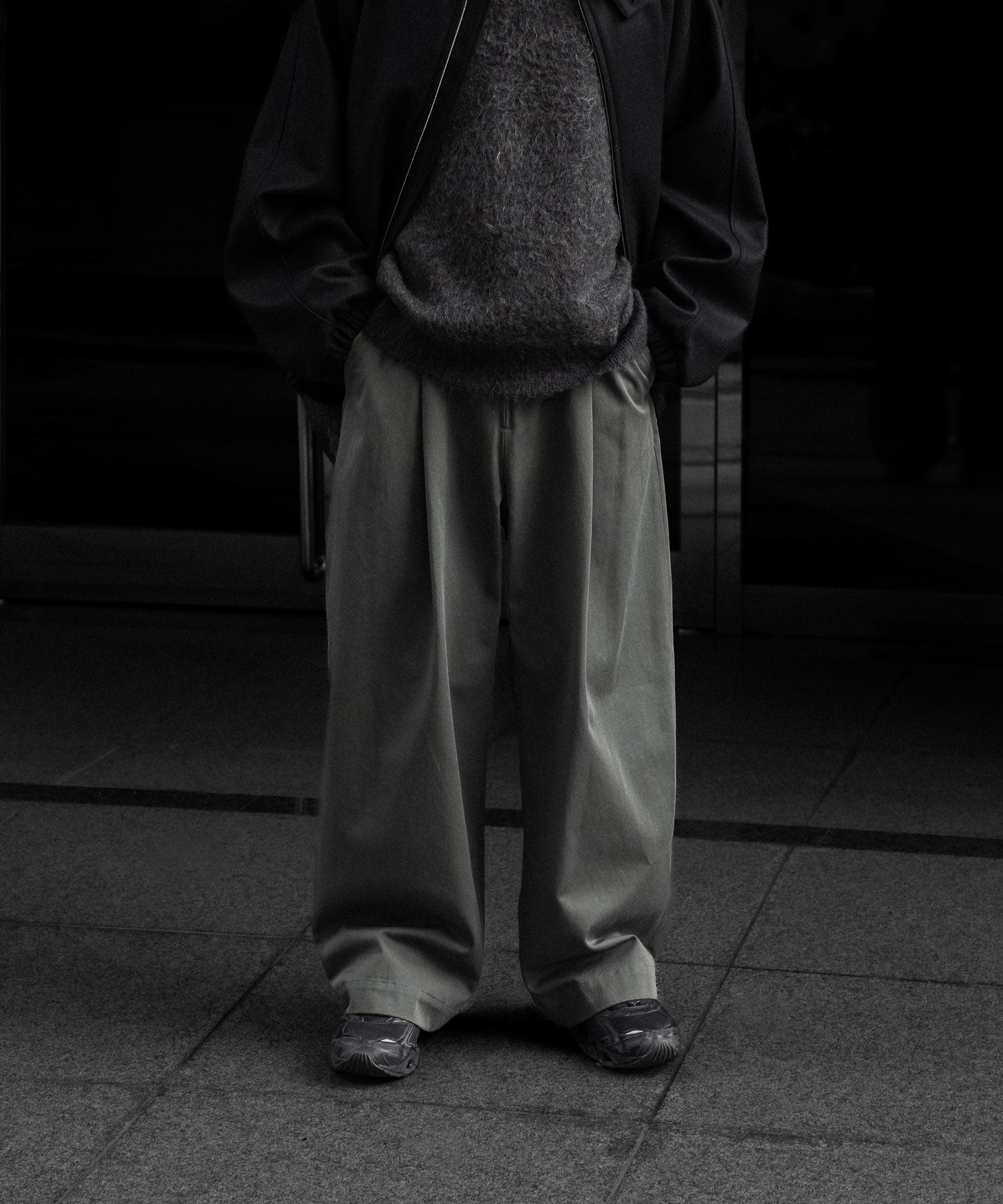 【paratrait】PANCAKE CHINO PT - CHARCOAL