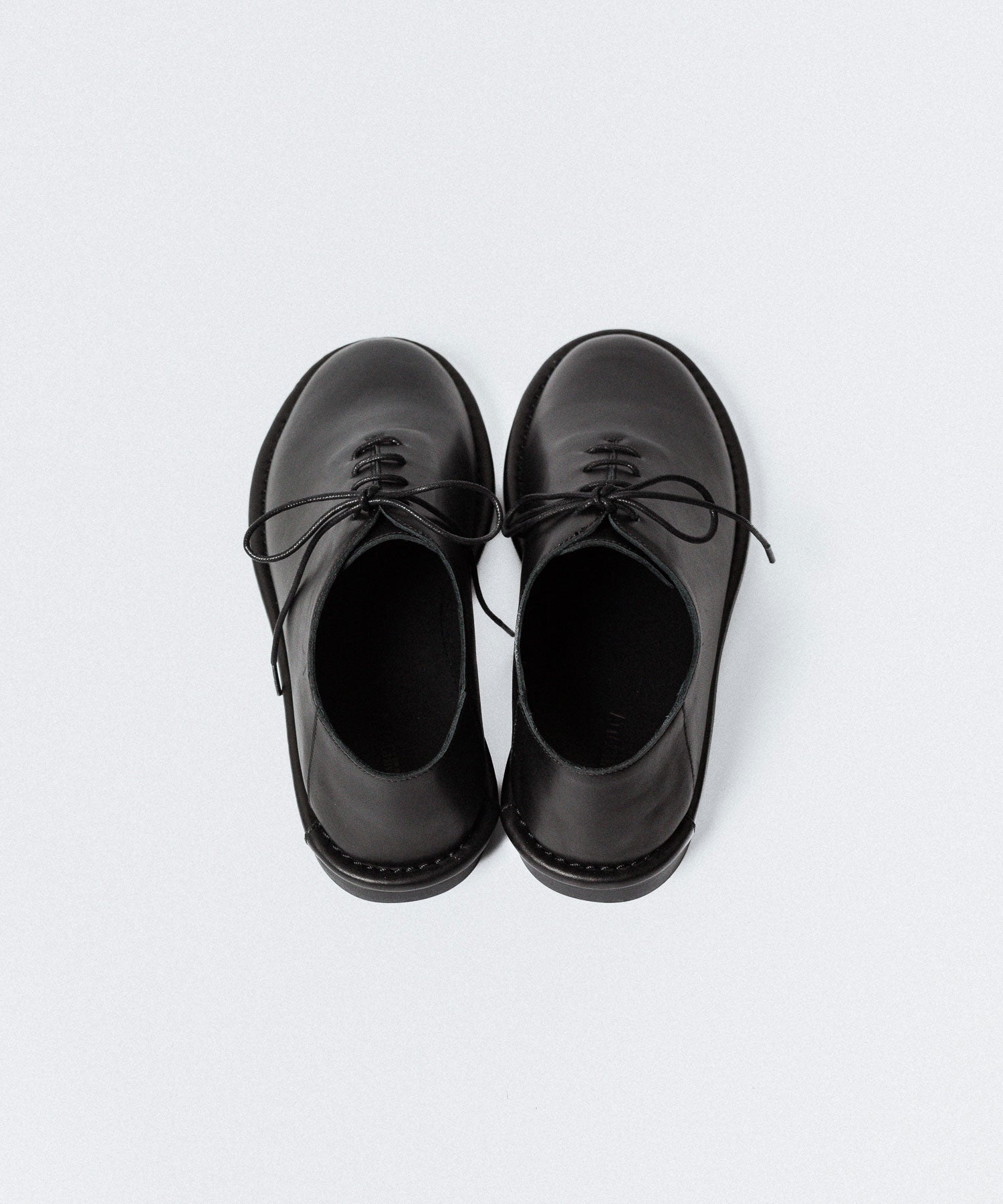 ATTACHMENT アタッチメントのCOW LEATHER BABOUCHE - BLACKの公式通販サイトsession福岡セレクトショップ