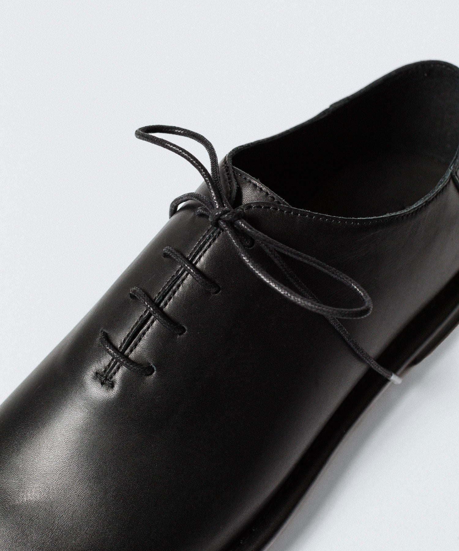 ATTACHMENT アタッチメントのCOW LEATHER BABOUCHE - BLACKの公式通販サイトsession福岡セレクトショップ