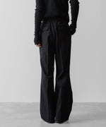 画像をギャラリービューアに読み込む, SUBLATIONS サブレーションズのHEAVY WOOL GABARDINE FLARE EASY TROUSERS - BLACKの公式通販サイトsession福岡セレクトショップ
