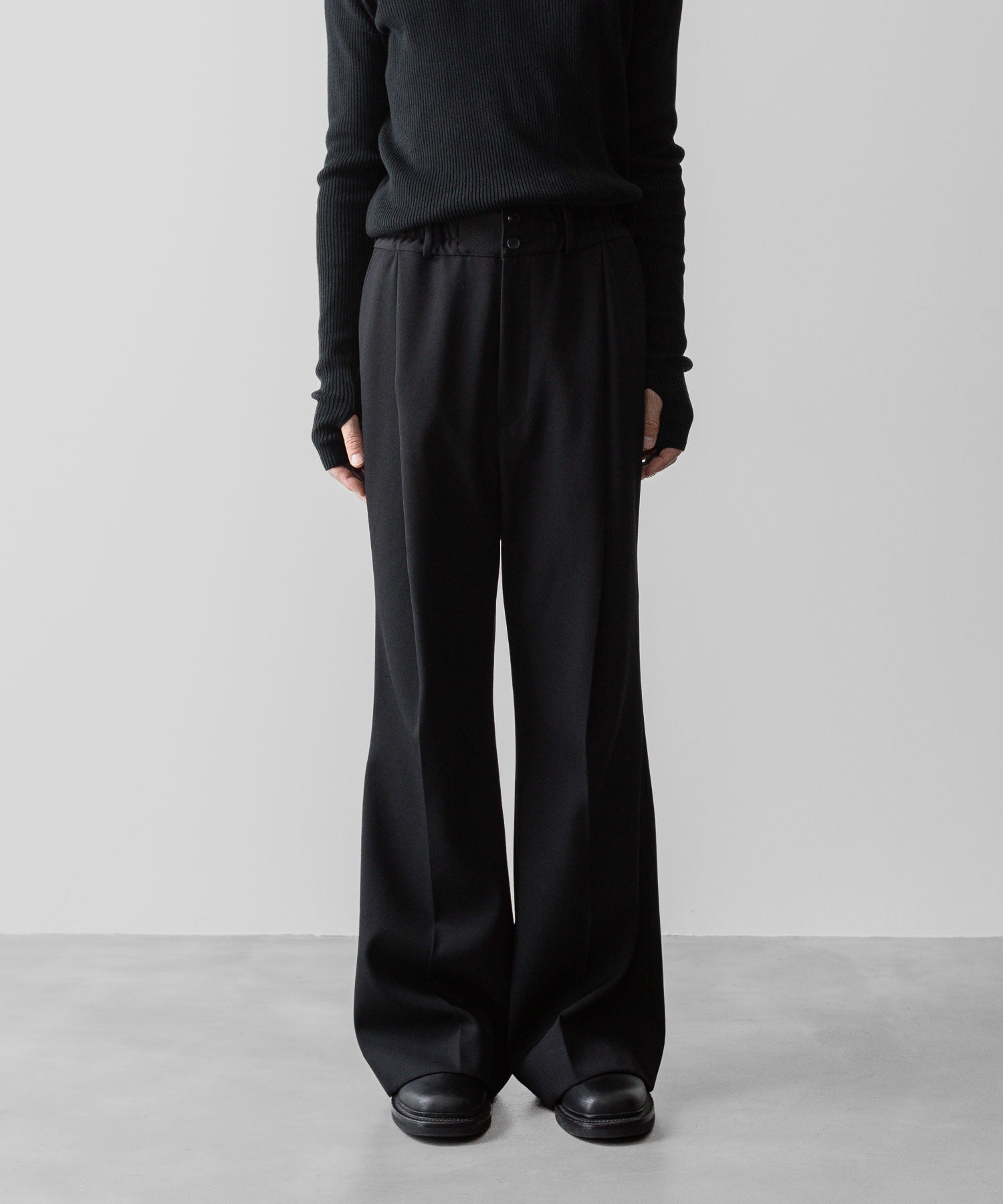 SUBLATIONS サブレーションズのHEAVY WOOL GABARDINE FLARE EASY TROUSERS - BLACKの公式通販サイトsession福岡セレクトショップ