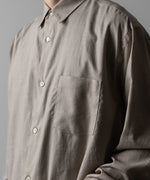 画像をギャラリービューアに読み込む, ssstein(シュタイン)のC/SI TWILL OVERSIZED REGULAR COLLAR SHIRT - GREIGEの公式通販サイトsession福岡セレクトショップ
