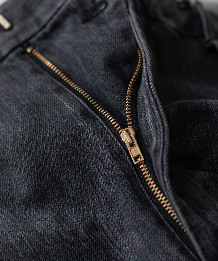 INTÉRIM - インテリムのMILK PAINT USED BLACK DENIM 2-TUCK STRAIGHT SLACKS - PU.BLACK公式通販サイトsession福岡セレクトショップ