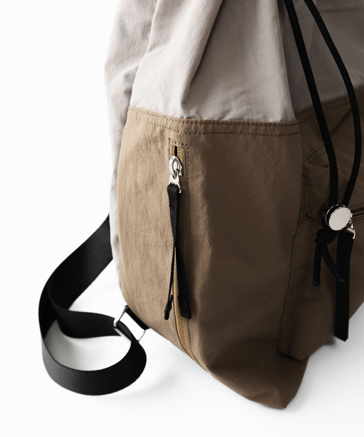UJOH((ウジョー)×Reebok(リーボック)のDRAW CORD BAGのBEIGE 公式通販サイトsession福岡セレクトショップ