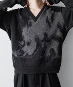 画像をギャラリービューアに読み込む, SUBLATIONS サブレーションズの26SSのANIMAL JACQUARD V-NECK KNIの公式通販サイトsession福岡セレクトショップ
