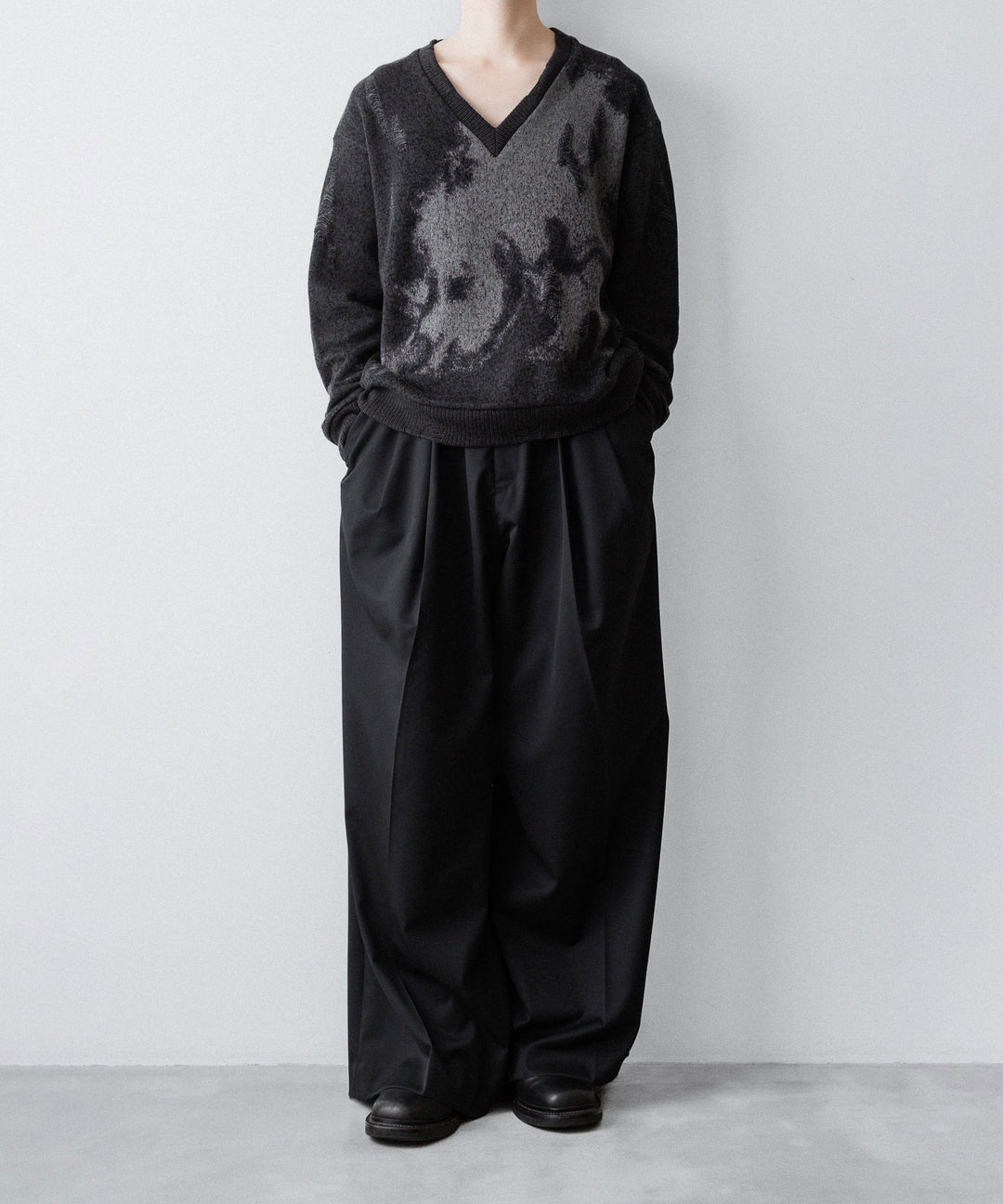 SUBLATIONS サブレーションズの26SSのANIMAL JACQUARD V-NECK KNIの公式通販サイトsession福岡セレクトショップ