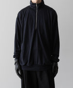 画像をギャラリービューアに読み込む, 【INTÉRIM】EXTRA FINE MERINO WOOL JERSEY HIGH NECK HALF ZIP - D.NAVY
