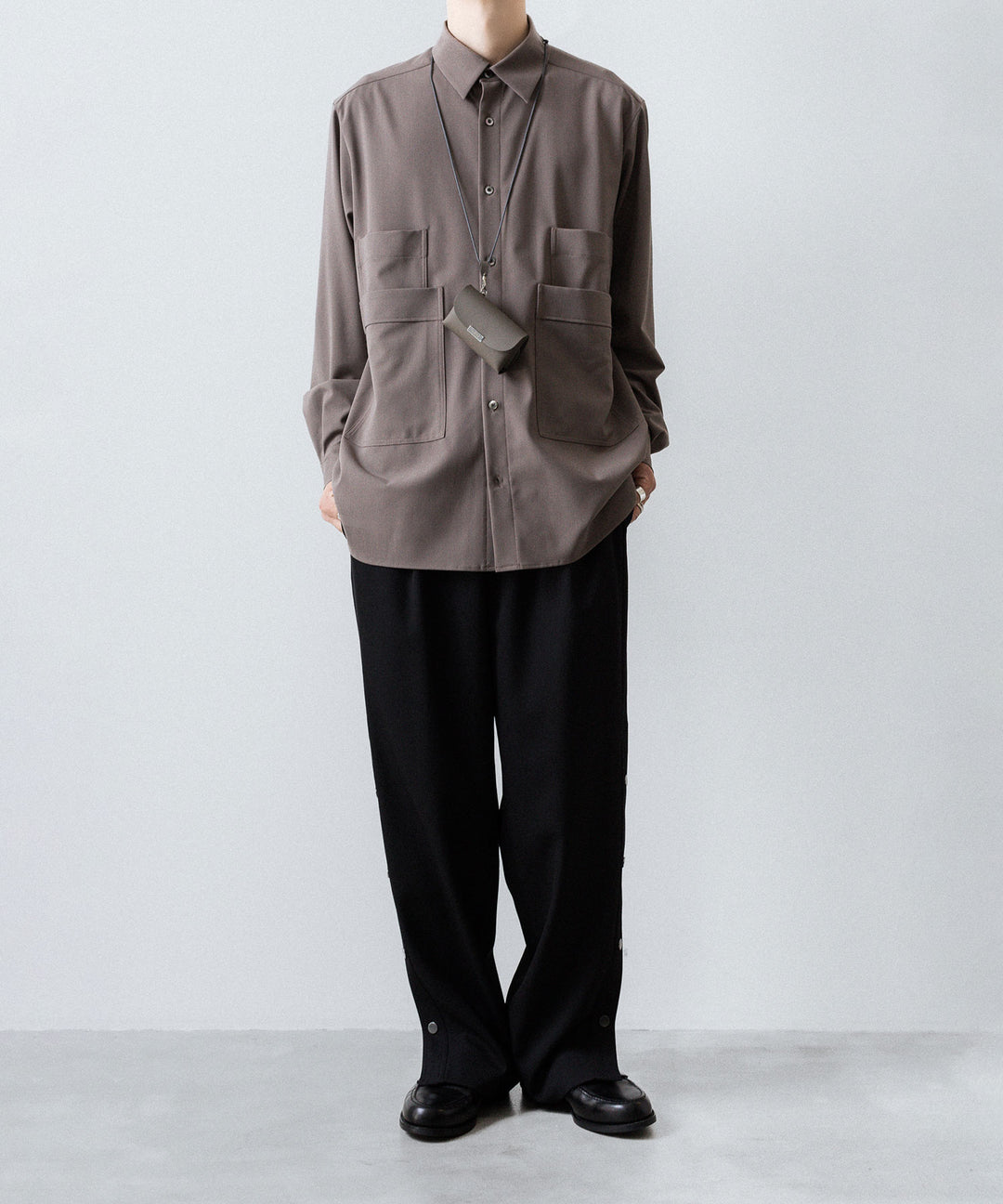 UJOH - ウジョーの4 POCKETS SHIRTのTAUPE 公式通販サイトsession福岡セレクトショップ 