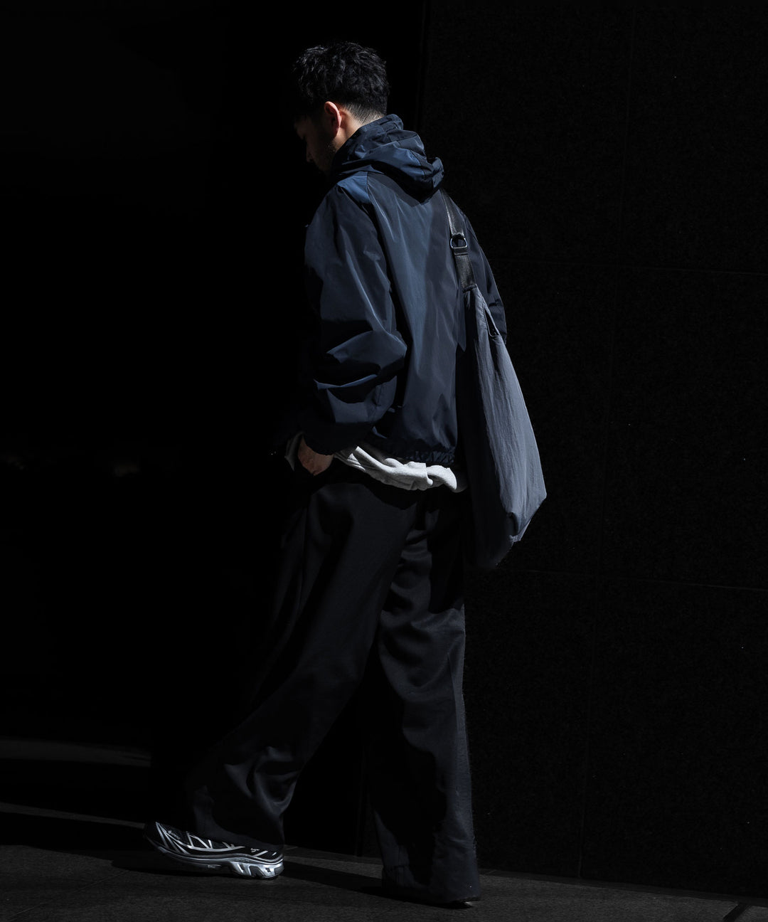 【stein】NYLON TAFTA HOODED SHORT JACKET - DARK NAVY