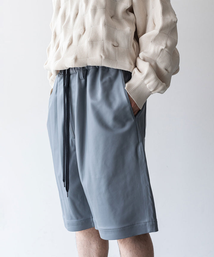 stein(シュタイン)の23AWコレクションLEATHER WIDE EASY SHORT TROUSERSのBLUE GREY