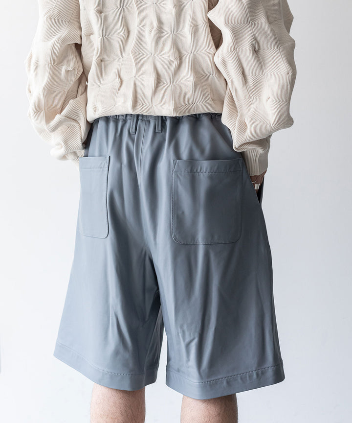 stein(シュタイン)の23AWコレクションLEATHER WIDE EASY SHORT TROUSERSのBLUE GREY