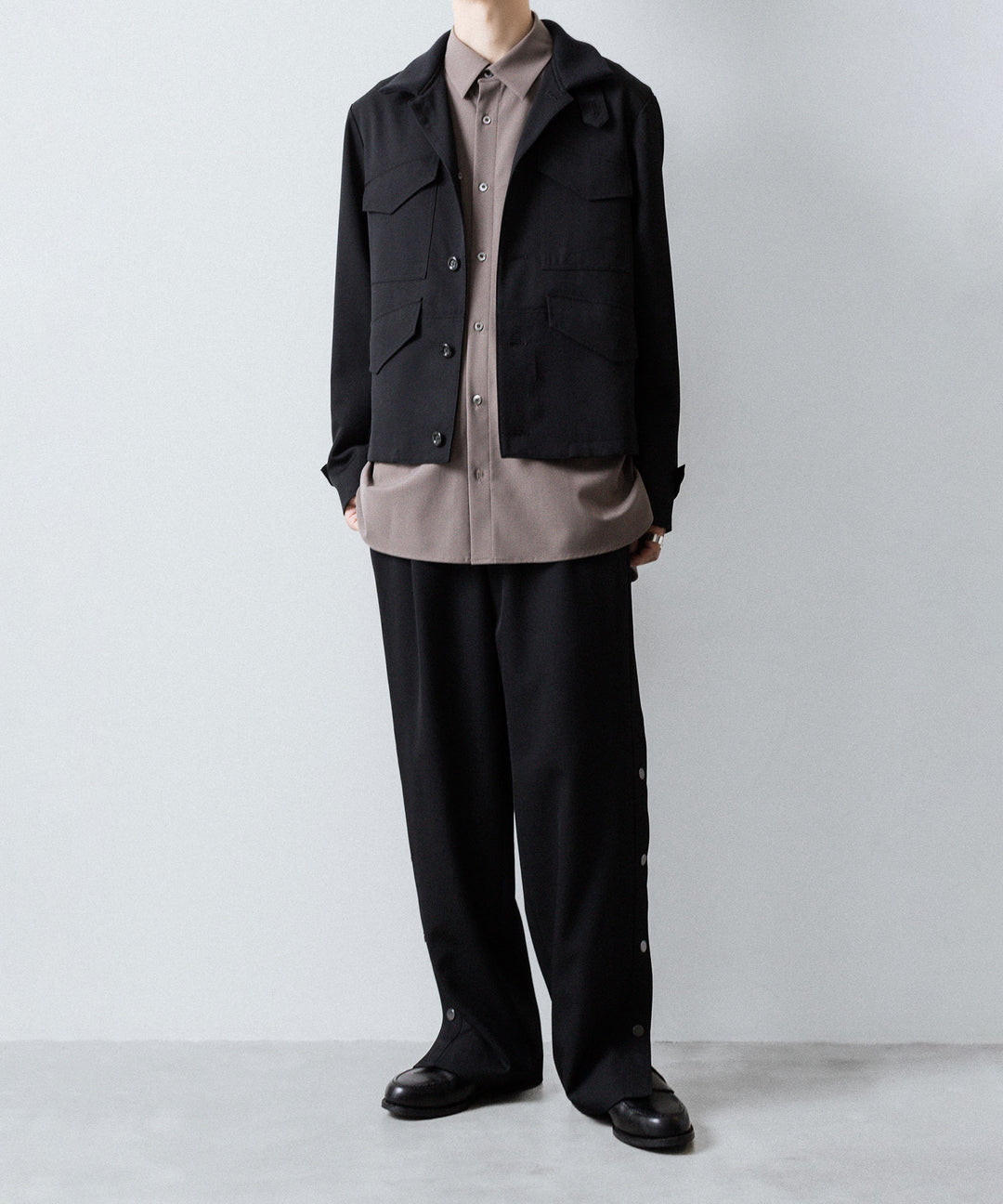 UJOH - ウジョーの4 POCKETS SHIRTのTAUPE 公式通販サイトsession福岡セレクトショップ 