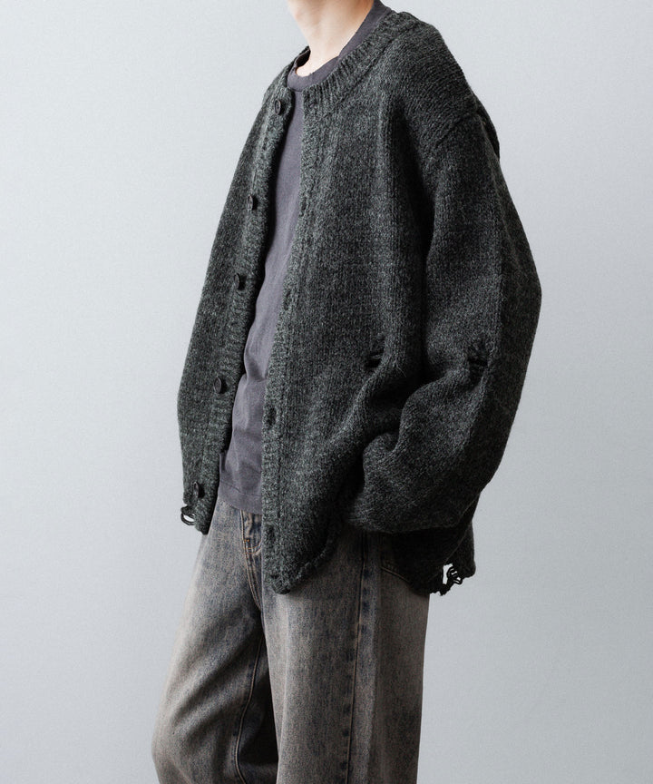 【CODA】DARK GREY 90S ROUND NECK THRASHED CARDIGAN - DARK GREY