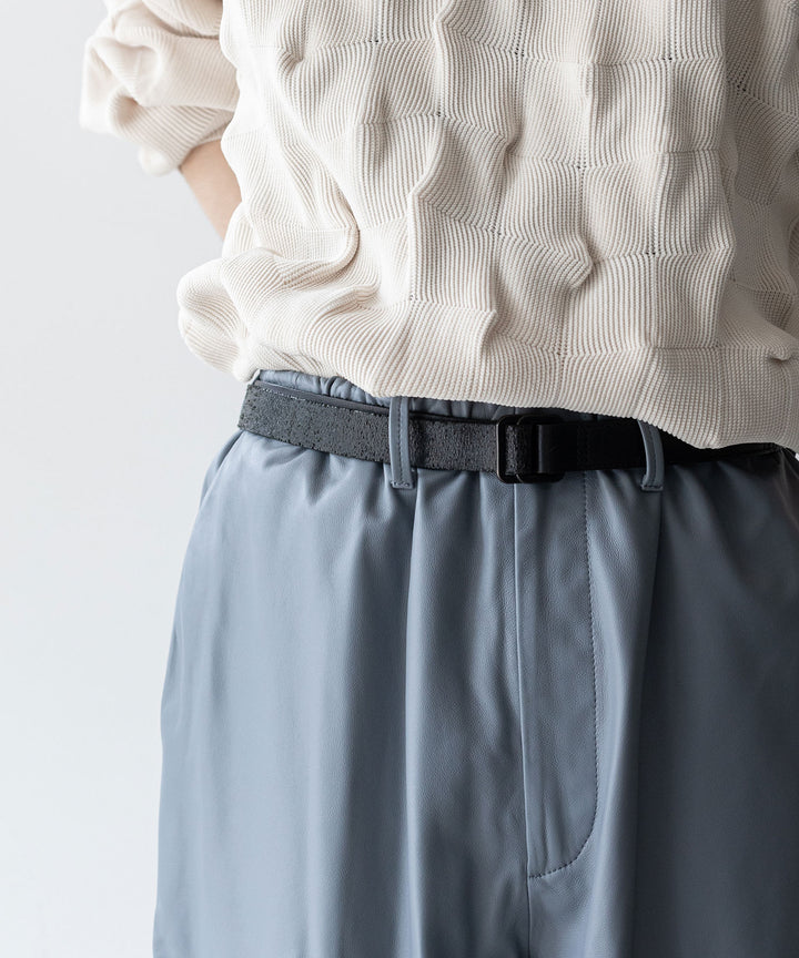 stein(シュタイン)の23AWコレクションLEATHER WIDE EASY SHORT TROUSERSのBLUE GREY
