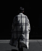 画像をギャラリービューアに読み込む, 【INTÉRIM】HYPER BIG WOOL AND SILK LARGE CHECK CANVAS SINGLE RAGLAN 4PK FLAP COAT -  SHALE CHECK
