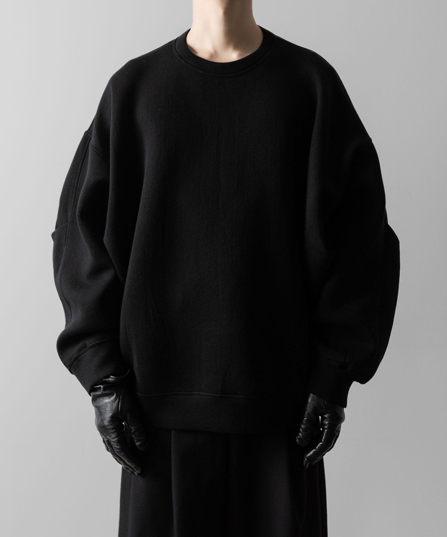 ssstein(シュタイン)のCOTTON DOUBLE KNIT TUCKED CREW NECK LS - BLACKの公式通販サイトsession福岡セレクトショップ
