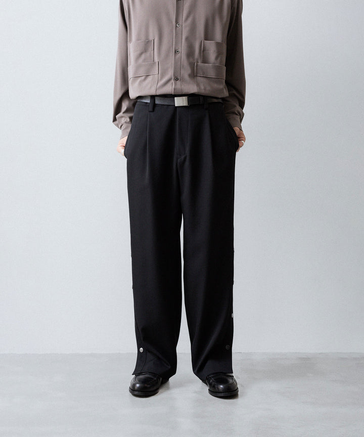 UJOH - ウジョーのBUTTON SLIT PNTのBLACK 公式通販サイトsession福岡セレクトショップ