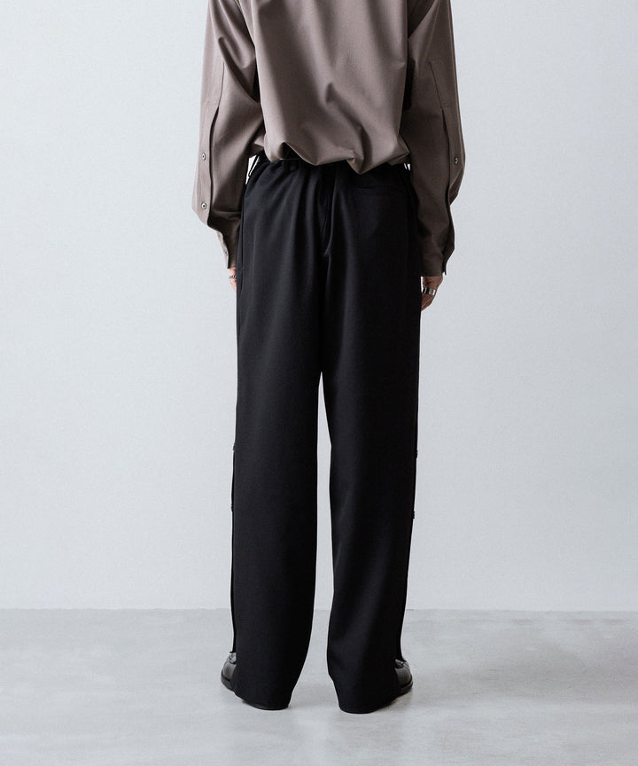UJOH - ウジョーのBUTTON SLIT PNTのBLACK 公式通販サイトsession福岡セレクトショップ