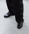 【UJOH】BUTTON SLIT PNT - BLACK