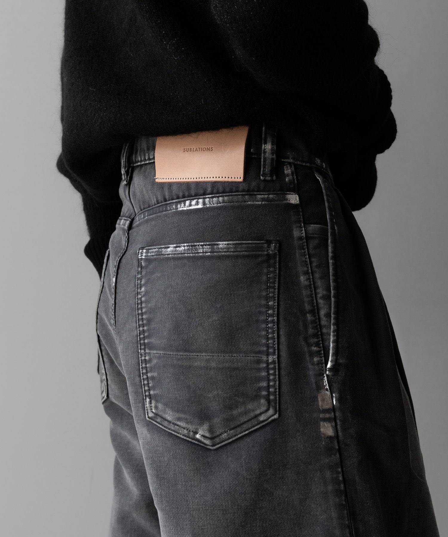 SUBLATIONS サブレーションズのMOLESKINE 2TUCK WIDE BAGGY PANTS - BLACKの公式通販サイトsession福岡セレクトショップ