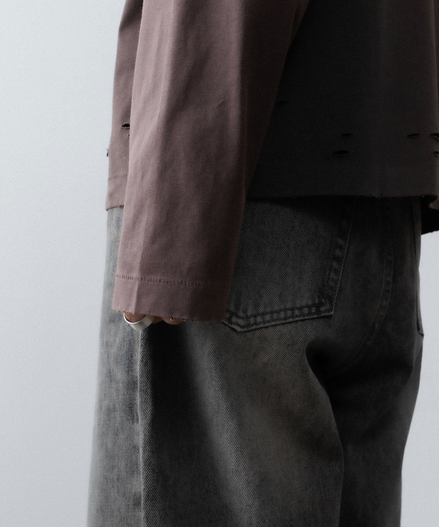 【CODA】FADED GREY AGING DAMAGED LONG SLEEVE T-SHIRT - FADED GREY