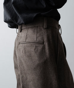 【ssstein】WOOL DOESKIN FLARE TROUSERS ssstein / シュタイン】WOOL DOESKIN FLARE TROUSERS - TAUPE | 公式