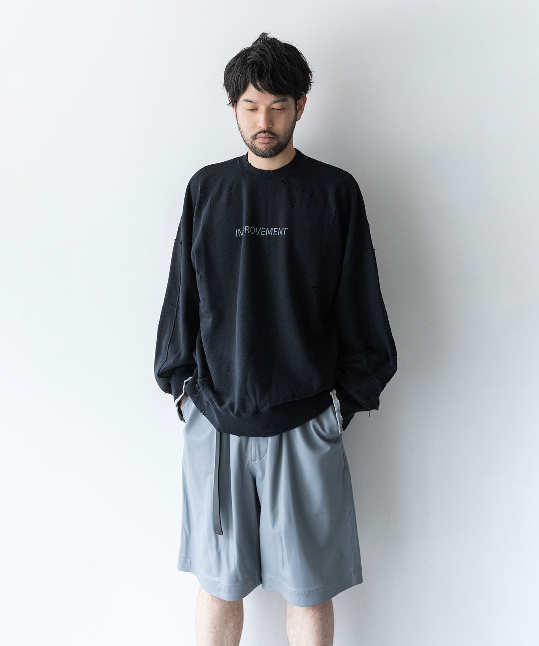 stein(シュタイン)の23AWコレクションLEATHER WIDE EASY SHORT TROUSERSのBLUE GREY