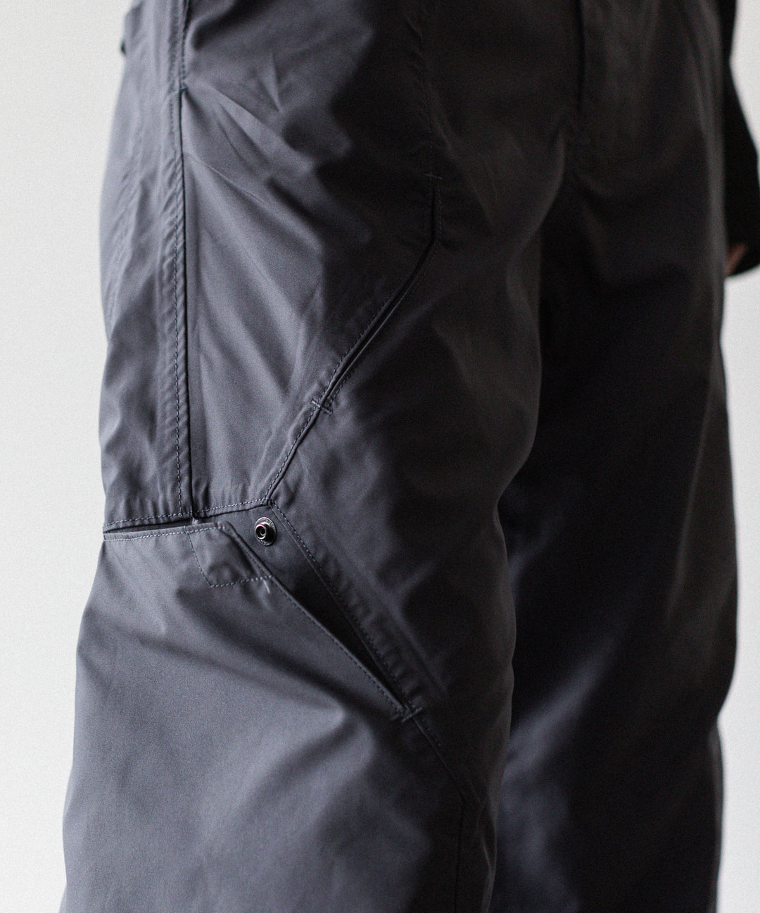OPPOSE DUALITY-オポーズデュアリティの8 POCKET PANEL WIDE SHELL TRSのGRAY