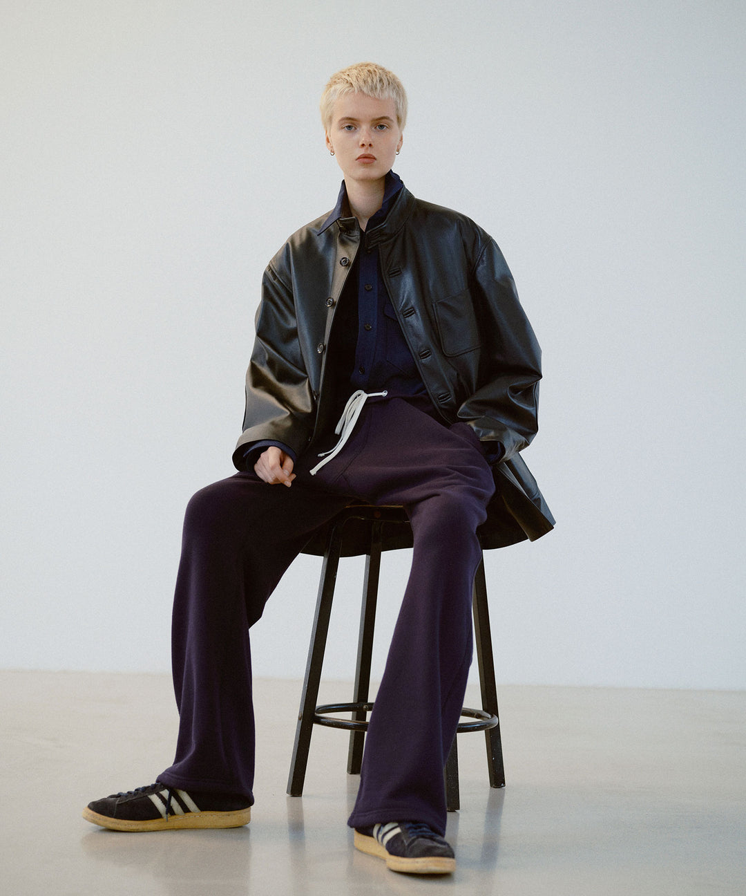 【INTÉRIM】インテリムのフォレスティエール LIMITED ITALY LAMBSKIN LEATHER FORESTIERE - BLACK