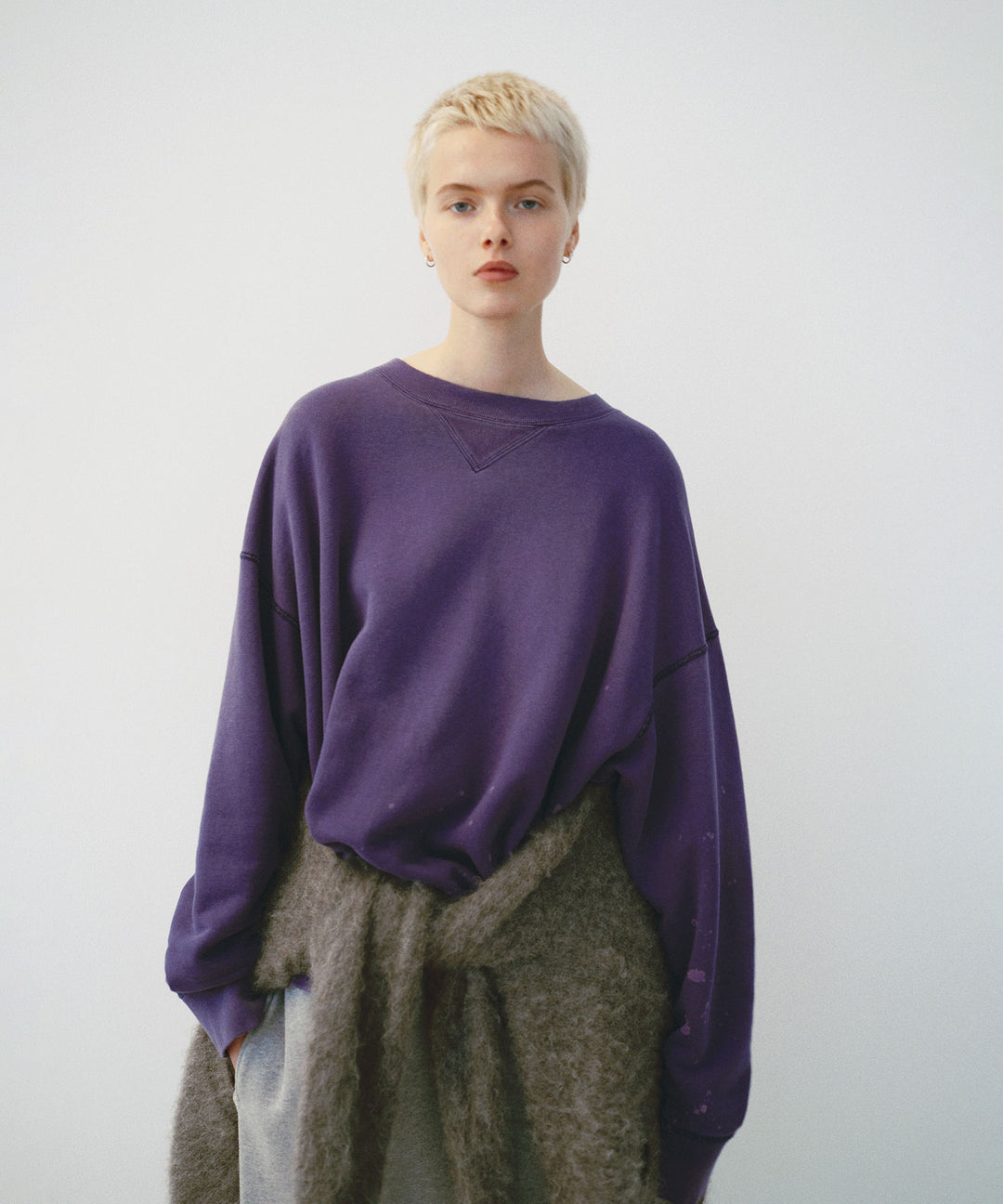 【INTÉRIM】インテリム 23AW BLEACH HYPER BIG V LOOP WHEEL SEAMLESS SWEAT SHIRT - B.NASU sessionセッション福岡セレクトショップ 公式通販サイト
