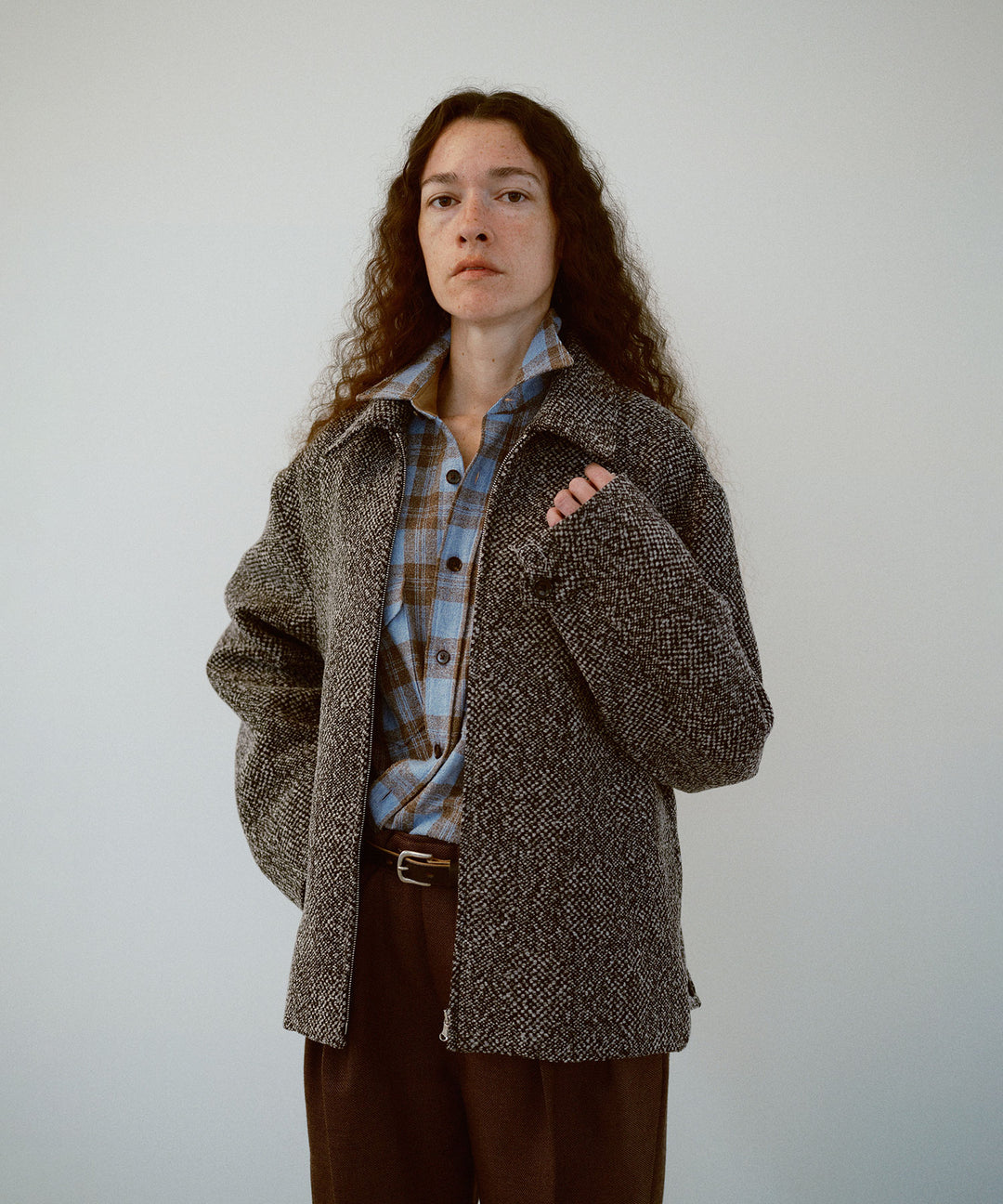 INTÉRIM(インテリム)の23AWコレクションLIMITED BIG DOT DONEGAL HARRINGTON JACKETのGRAY DOTS