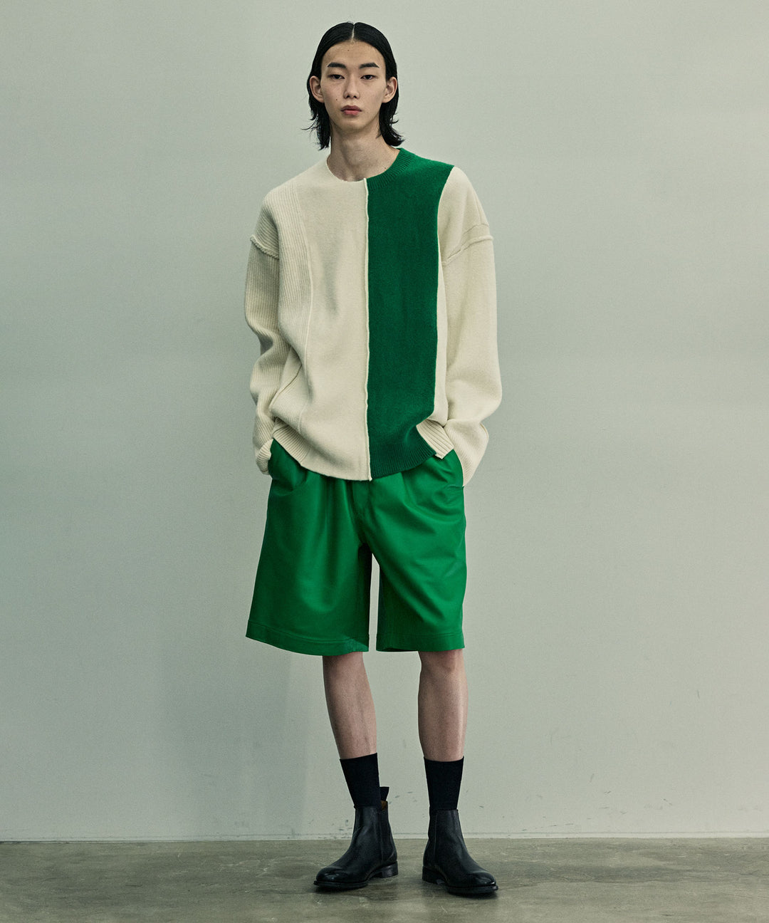 stein(シュタイン)の23AWコレクションOVERSIZED MULTI PATCHED KNIT LSのOFF × GREEN  代替テキストを編集