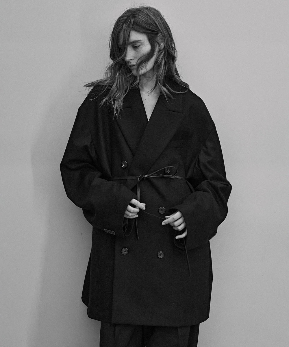 stein(シュタイン)の23AWコレクションEXTRA OVERSIZED DOUBLE BREASTED JACKETのBLACK