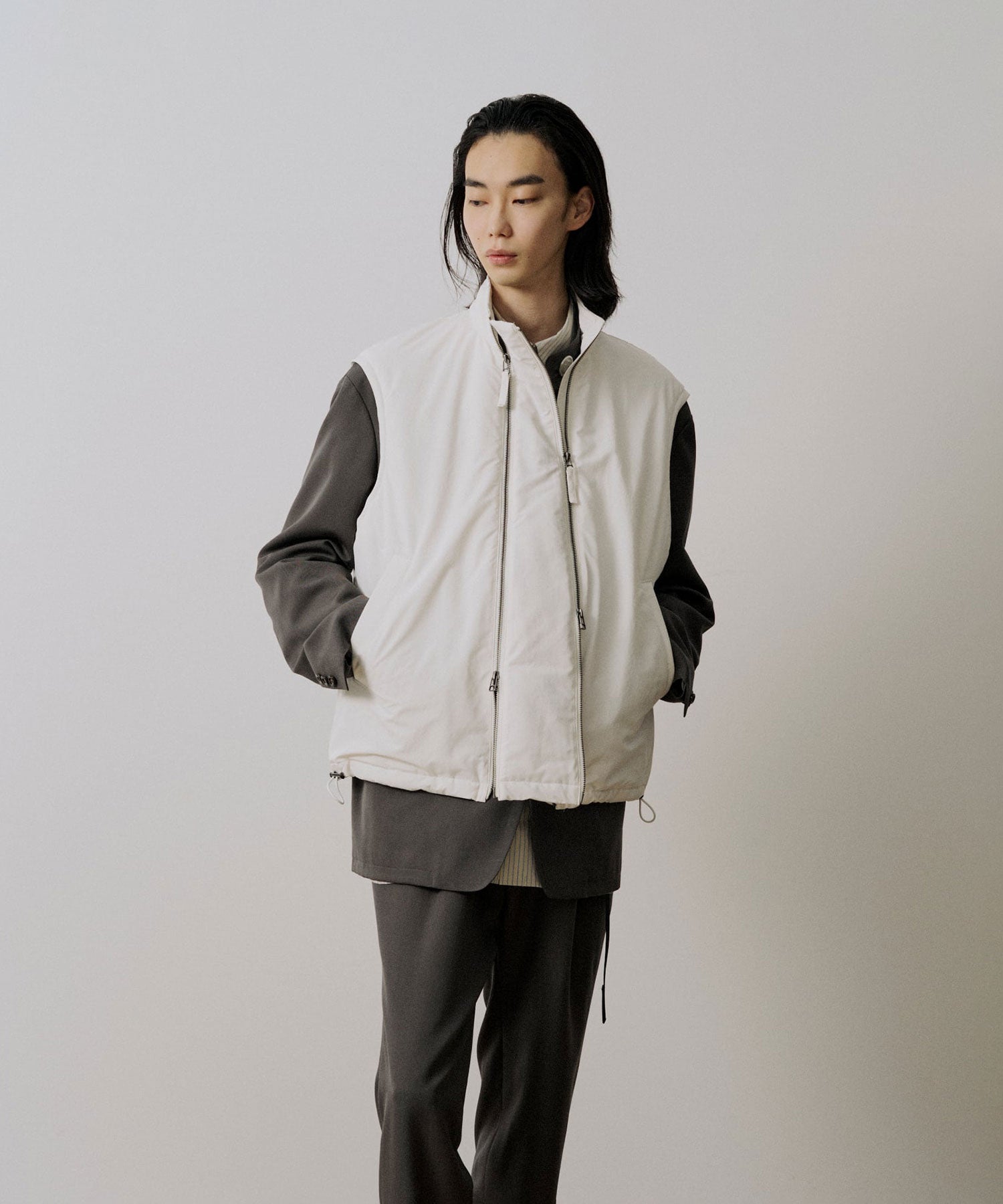 UJOH ウジョーのW ZIP VESTのIVORY公式通販サイトsession福岡セレクトショップ