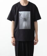 画像をギャラリービューアに読み込む, ATTACHMENT アタッチメントの30//2 SUVIN JERSEY PRINT TEE - BLACKの公式通販サイトsession福岡セレクトショップ
