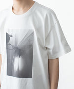 画像をギャラリービューアに読み込む, ATTACHMENT アタッチメントの30//2 SUVIN JERSEY PRINT TEE - WHITEの公式通販サイトsession福岡セレクトショップ

